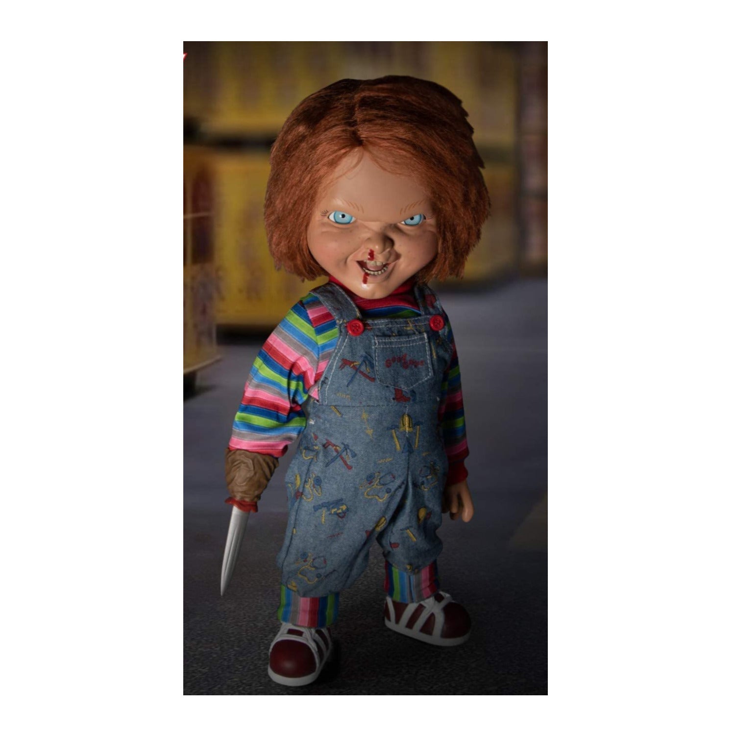 Mezco Mega Scale Talking Menacing Chucky Figure
