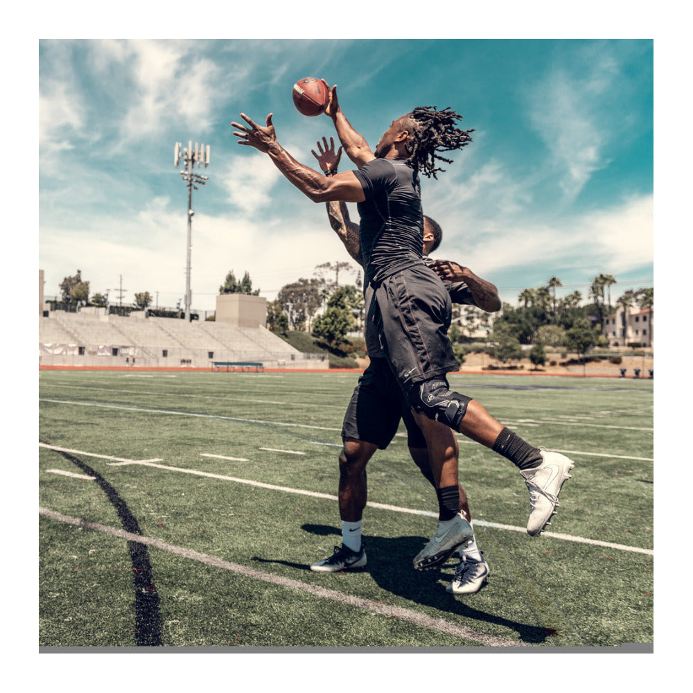 DonJoy Performance Bionic Drytex Knee Sleeve (Black, Large)