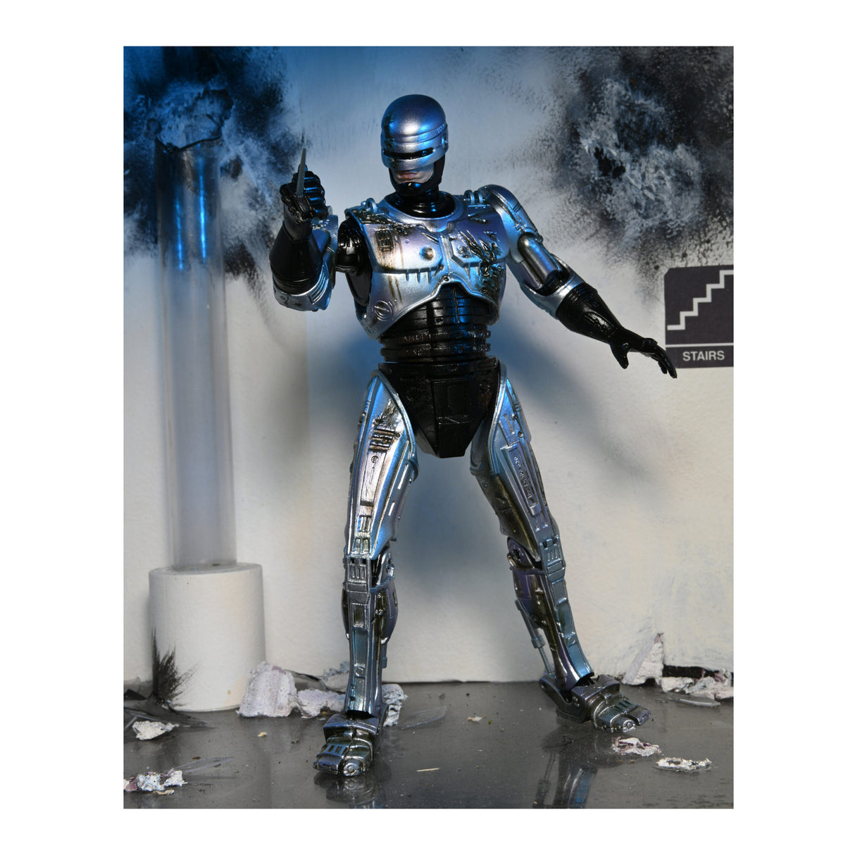 NECA 7-Inch Ultimate Battle-Damaged RoboCop & ED-209 10-Inch Action Figures