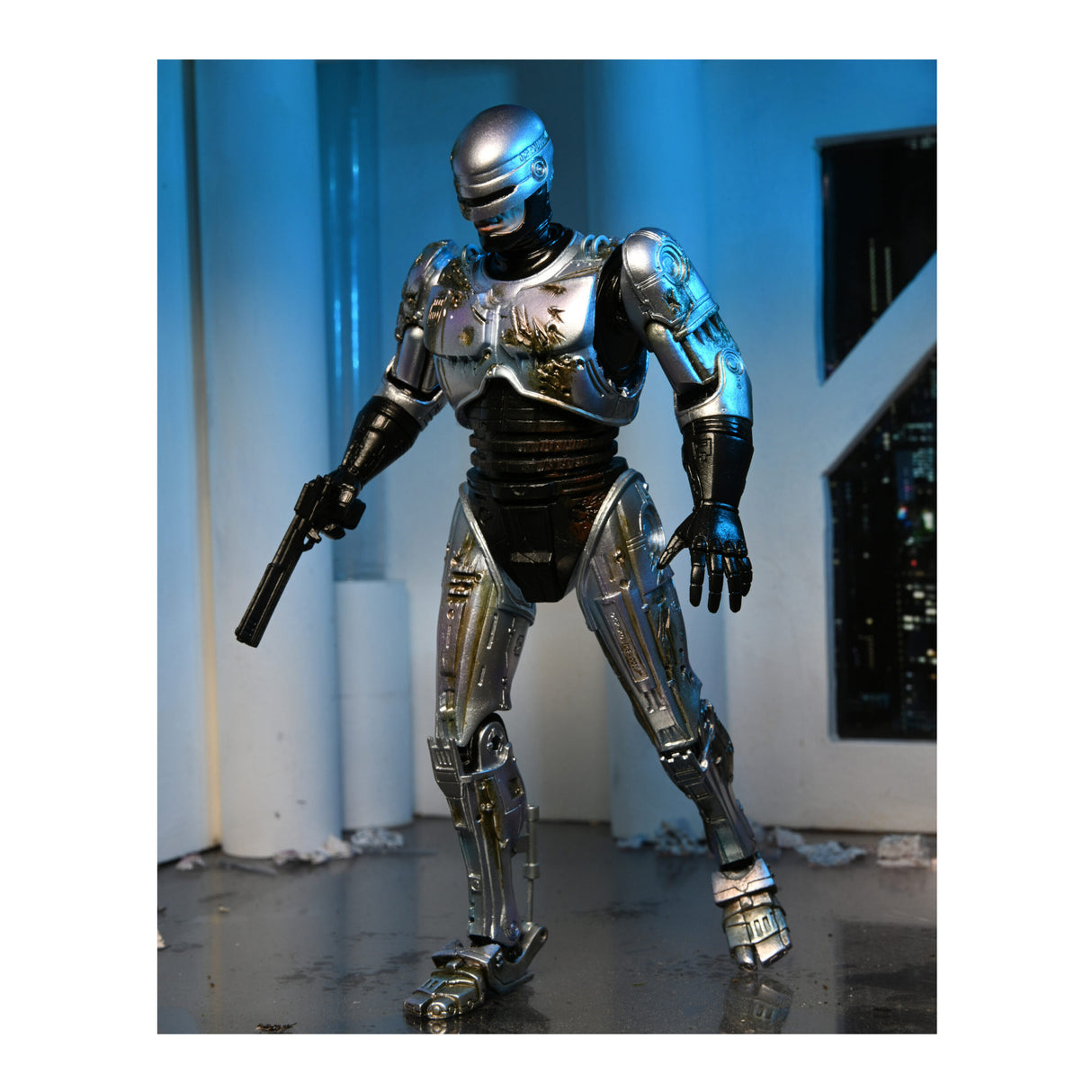 NECA 7-Inch Ultimate Battle-Damaged RoboCop & ED-209 10-Inch Action Figures