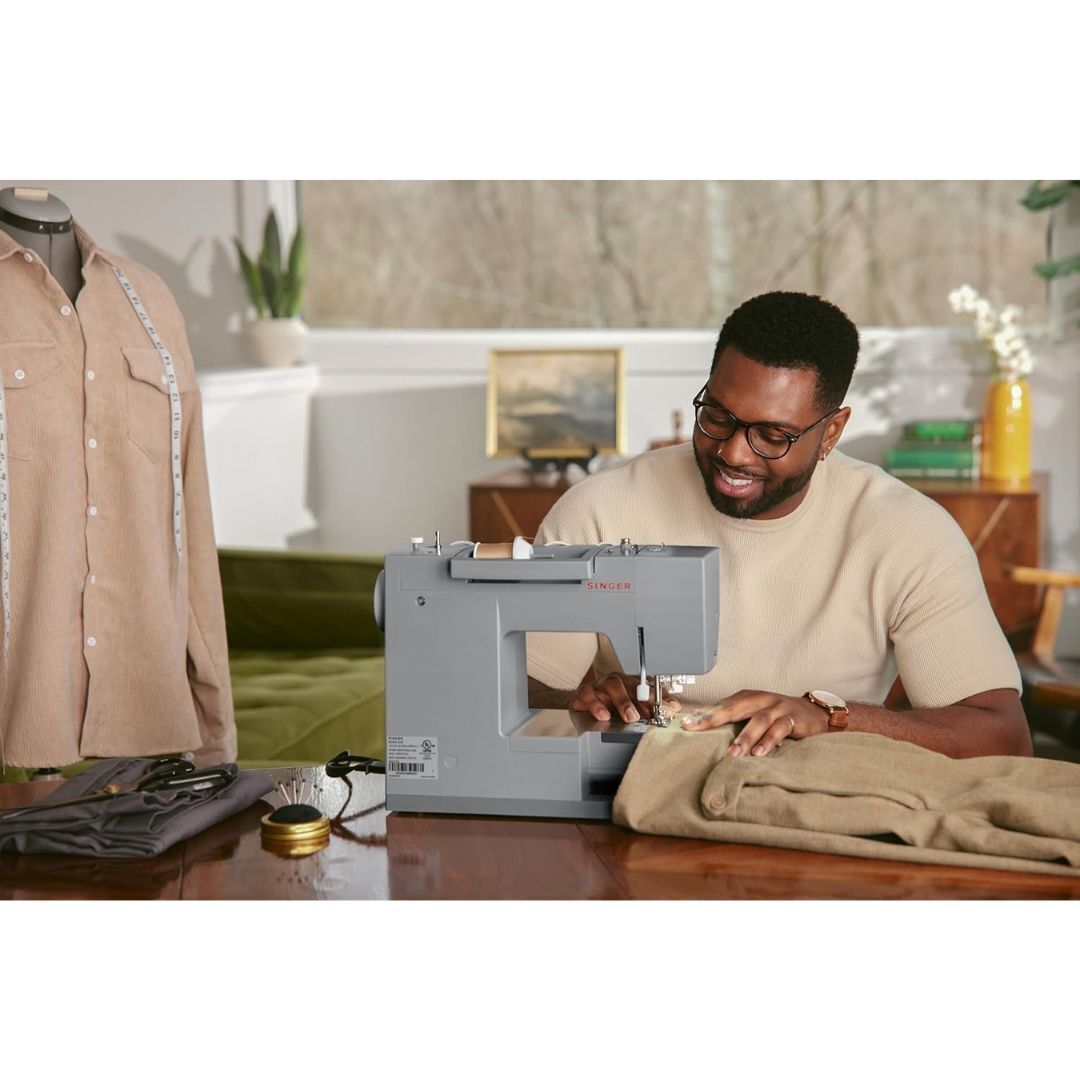 SINGER Heavy Duty 4432 High Speed Sewing Machine with Accessory Kit