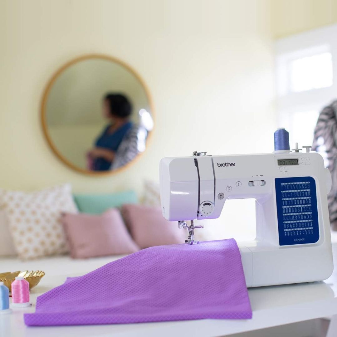 Brother CS7000X Computerized Sewing and Quilting Machine (White)