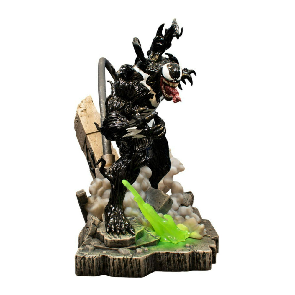 Diamond Select Toys Marvels Spider Man 2 Venom Gallery Diorama PVC Statue