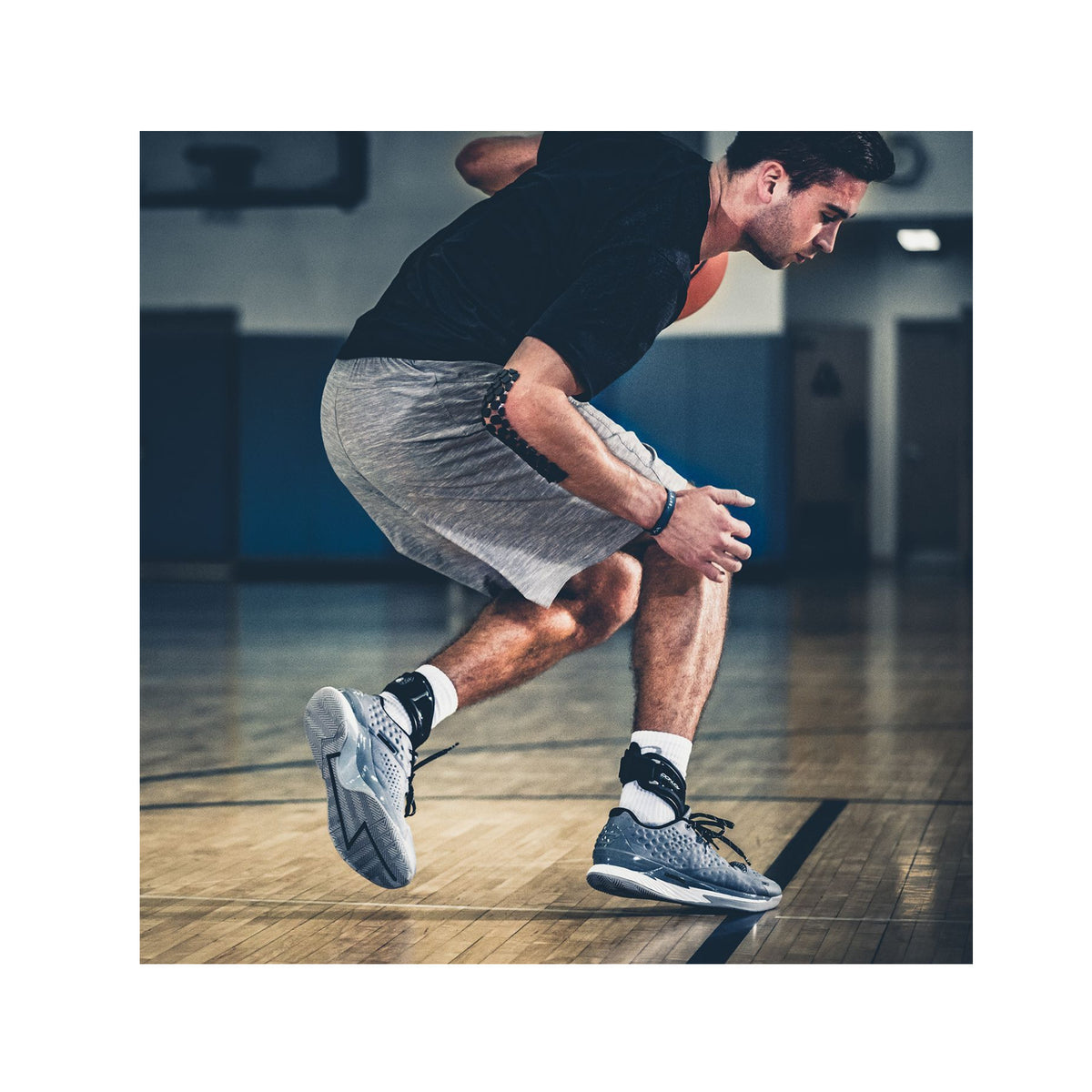 DonJoy Performance POD Ankle Brace (Black, XS, Right)