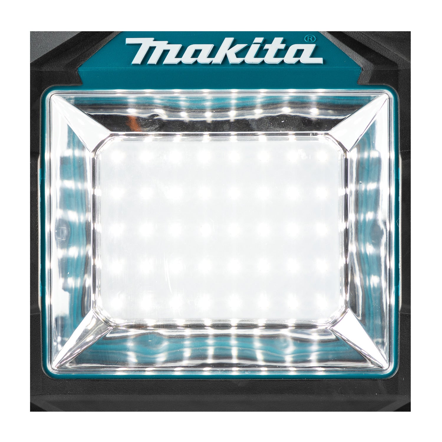 Makita ML005G 40V MAX XGT Lithium-Ion Cordless Work Light (Tool Only)