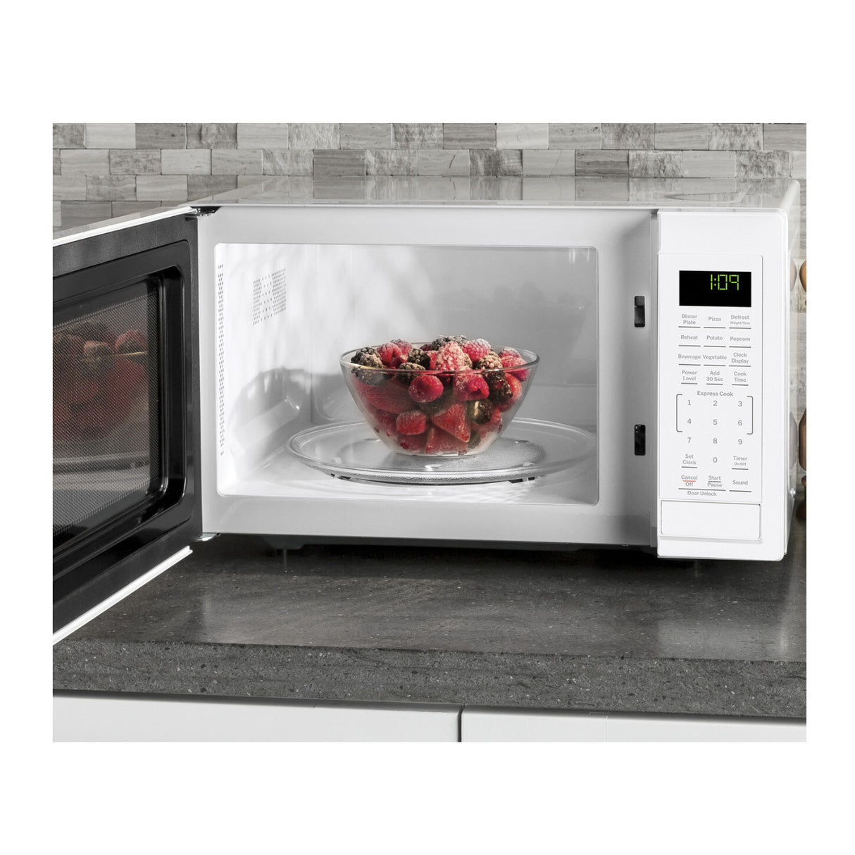 GE Appliances 0.9 Cu. Ft. 900W Countertop Microwave Oven (White)