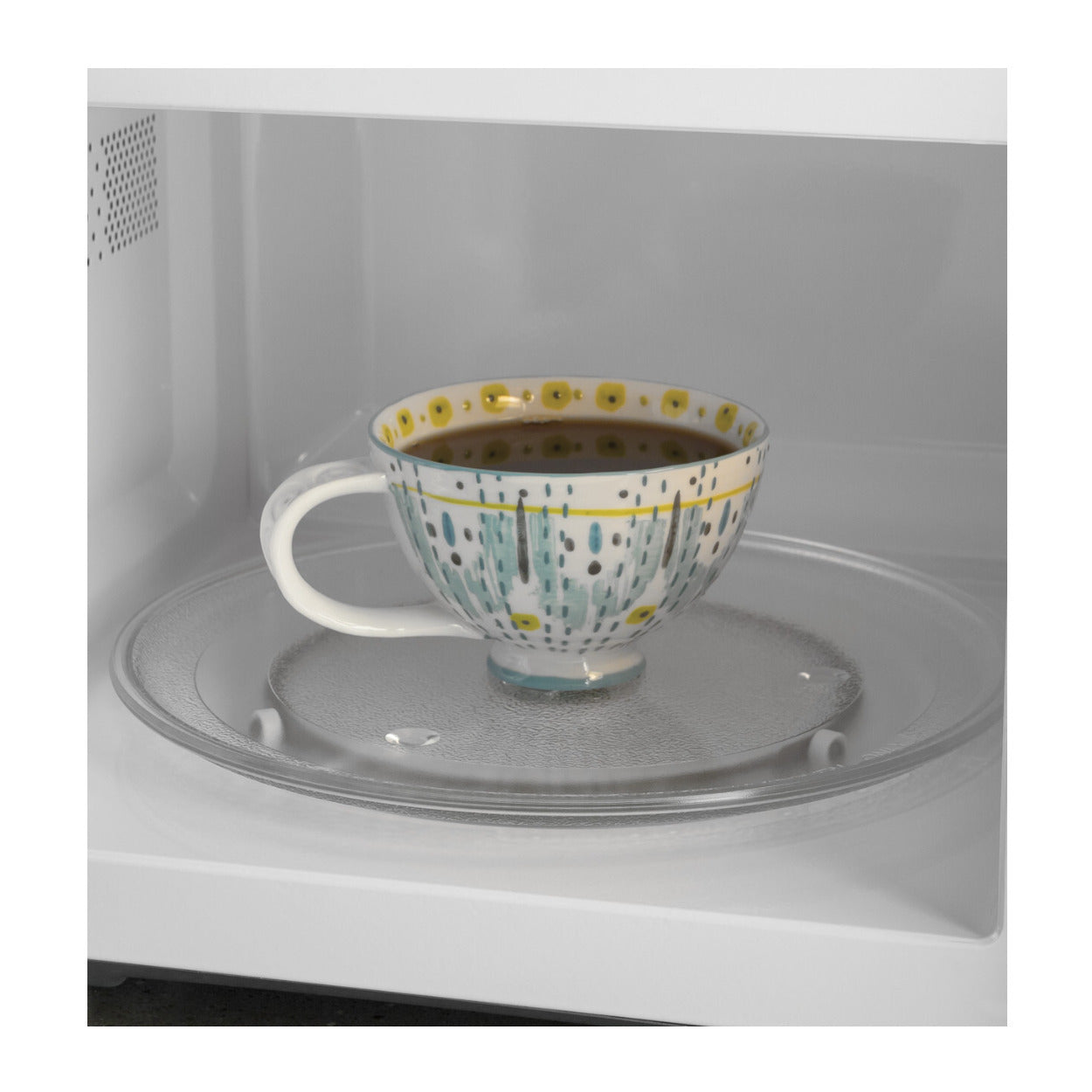 GE Appliances 0.9 Cu. Ft. 900W Countertop Microwave Oven (White)