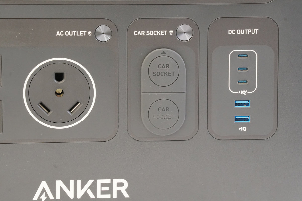 Anker SOLIX F2600 Portable Power Station (Open Box)