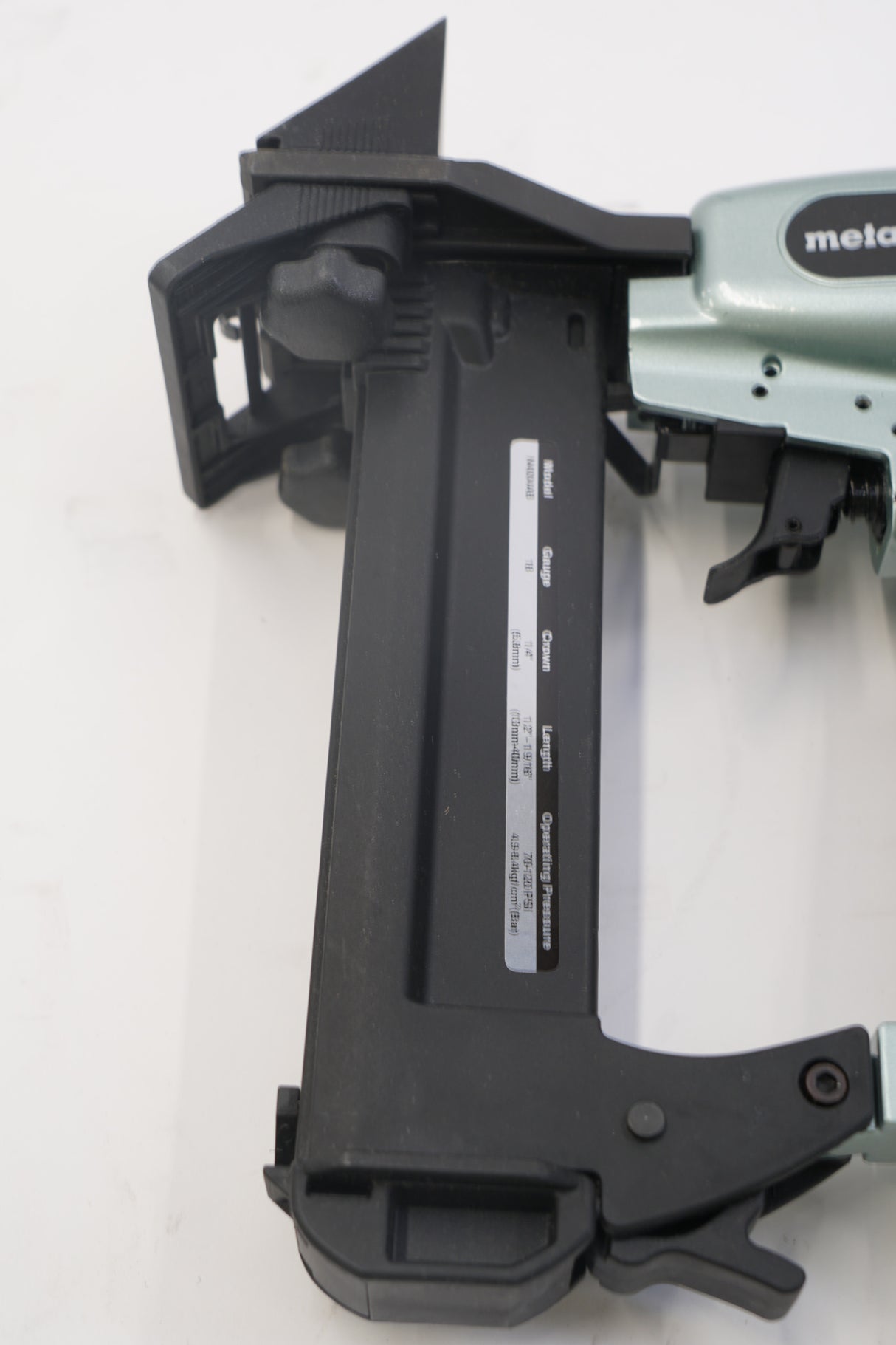 Metabo HPT 18-Gauge 1/4-Inch Crown Flooring Stapler with Adjustable Exhaust (Used)