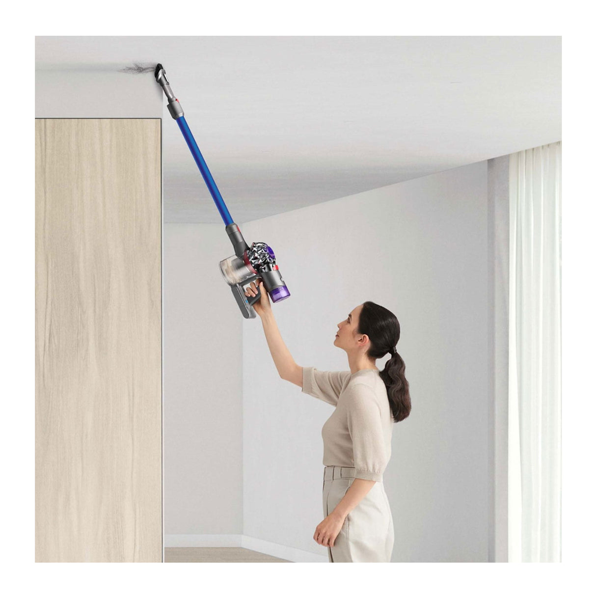 Dyson V8 Origin Cordless Stick Vacuum Cleaner with HEPA Filter and 40Min Runtime