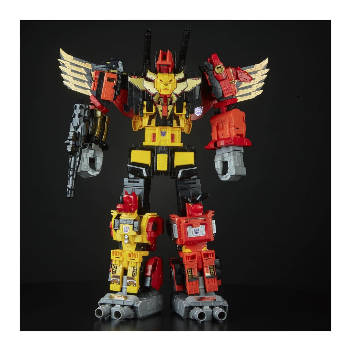 Hasbro Transformers Power of The Primes Titan Class Action Figure Set