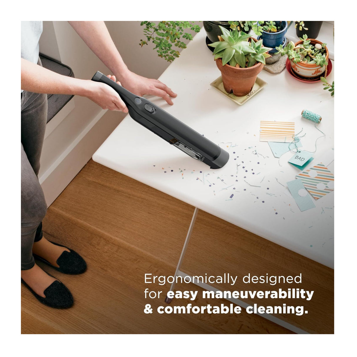 Shark WANDVAC Cordless Portable Hand Vacuum (Black)