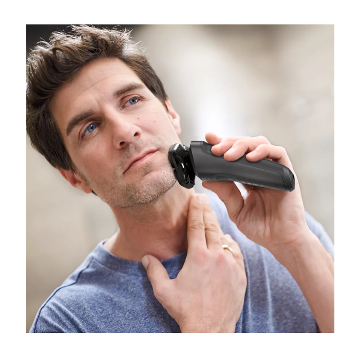 Philips Norelco 6800 Wet and Dry Electric Shaver with SenseIQ Technology and SkinProtect Blades