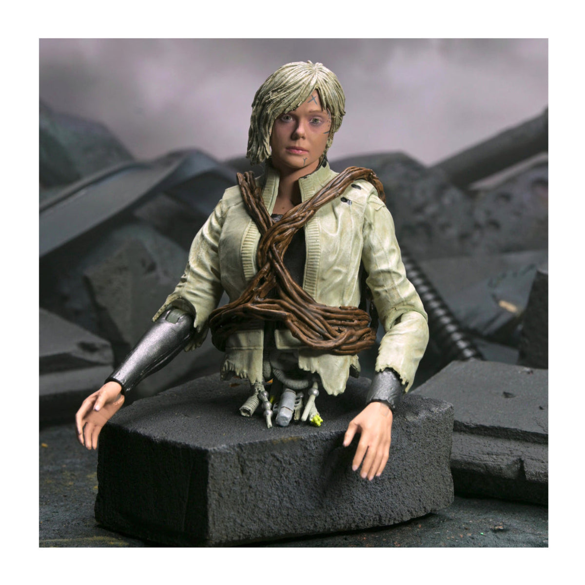 Neca Predator Badlands Ultimate Thia and Bud Action Figure Kit with Themed Accessories