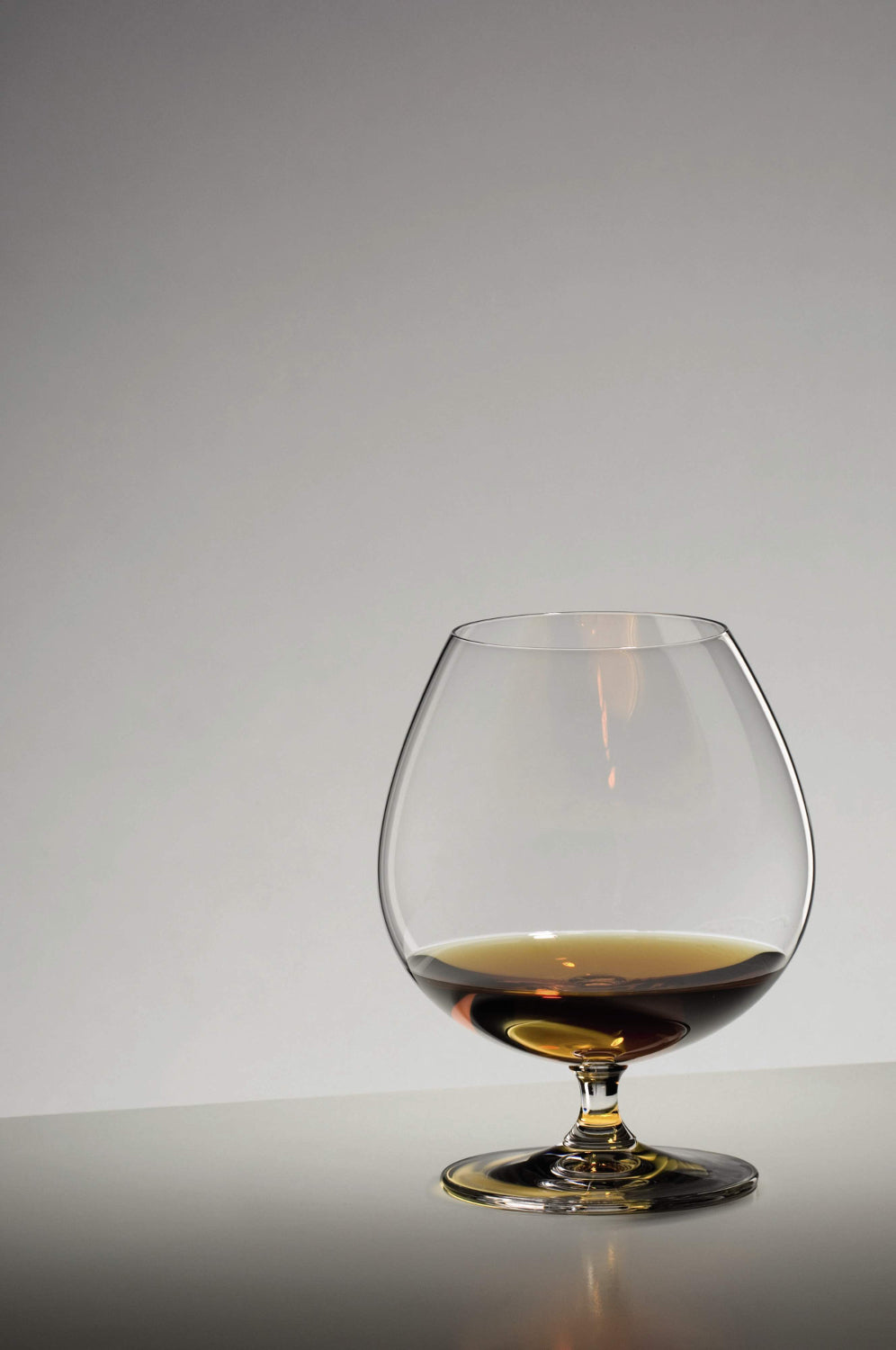 Riedel Vinum Brandy Glass (Set of 6) with Microfiber Polishing Cloth Bundle