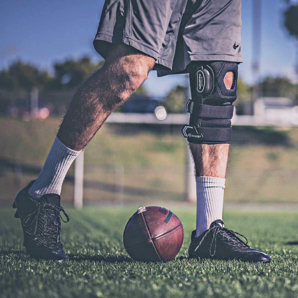 DonJoy Performance BIONIC FULLSTOP Knee Brace (Black, Extra Large) and Ice Pack