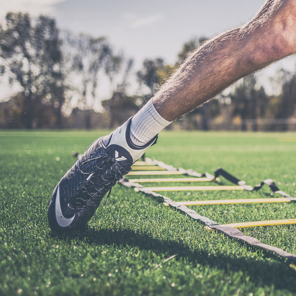 DonJoy Performance POD Ankle Brace (Left, Large, White) and Ice Pack