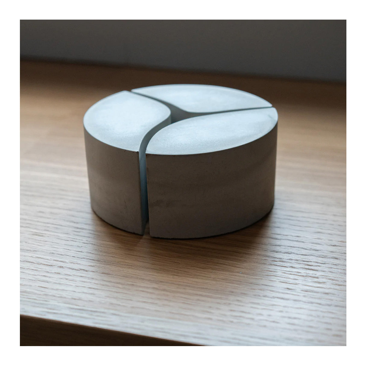 IntoConcrete Candle Solitaire, Tealight Candle Holder, Aroma Light, & Tea Warmer