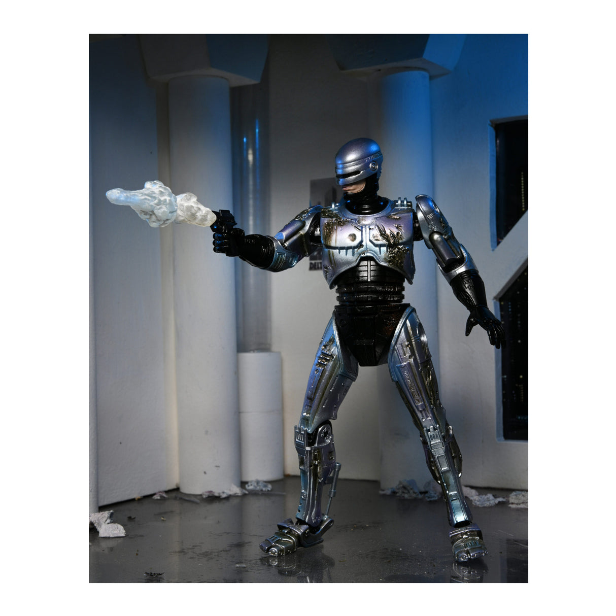 NECA 7-Inch Ultimate Battle-Damaged RoboCop & ED-209 10-Inch Action Figures