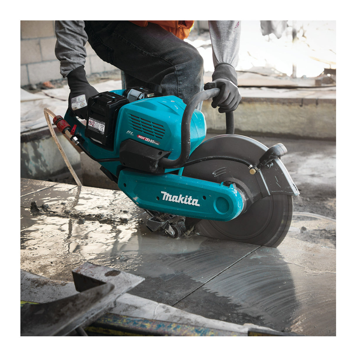 Makita 80V Max (2x 40V Max) 14-Inch Power Cutter Kit with AFT and Electric Brake