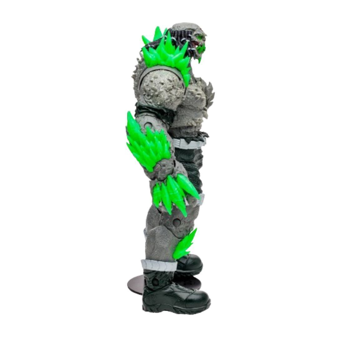 McFarlane Toys - DC Multiverse Kryptonite Doomsday (Superman/Batman) Mega Figure