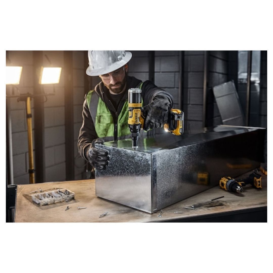 DeWalt 20V MAX XR Cordless 3/16-Inch Rivet Tool with On-Board Mandrel Collector (Black and Yellow)