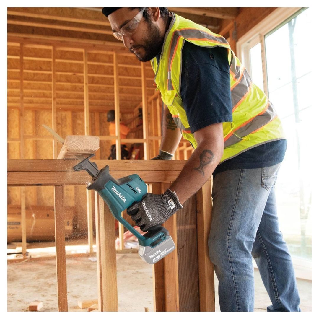 Makita XRJ08Z 18V LXT Lithium-Ion Brushless Cordless Recipro Saw Tool