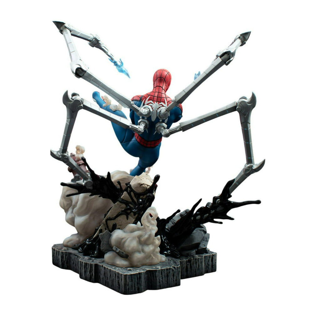 Diamond Select Toys 12 Inch Spider Man Deluxe Diorama PVC Statue