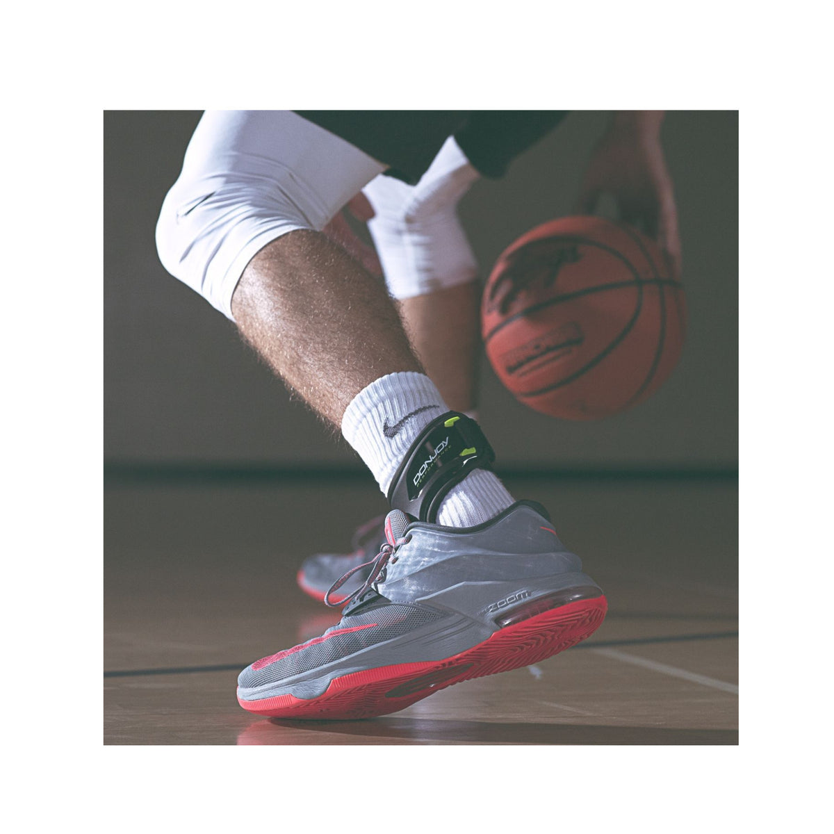 DonJoy Performance POD Ankle Brace (Black, XS, Right)