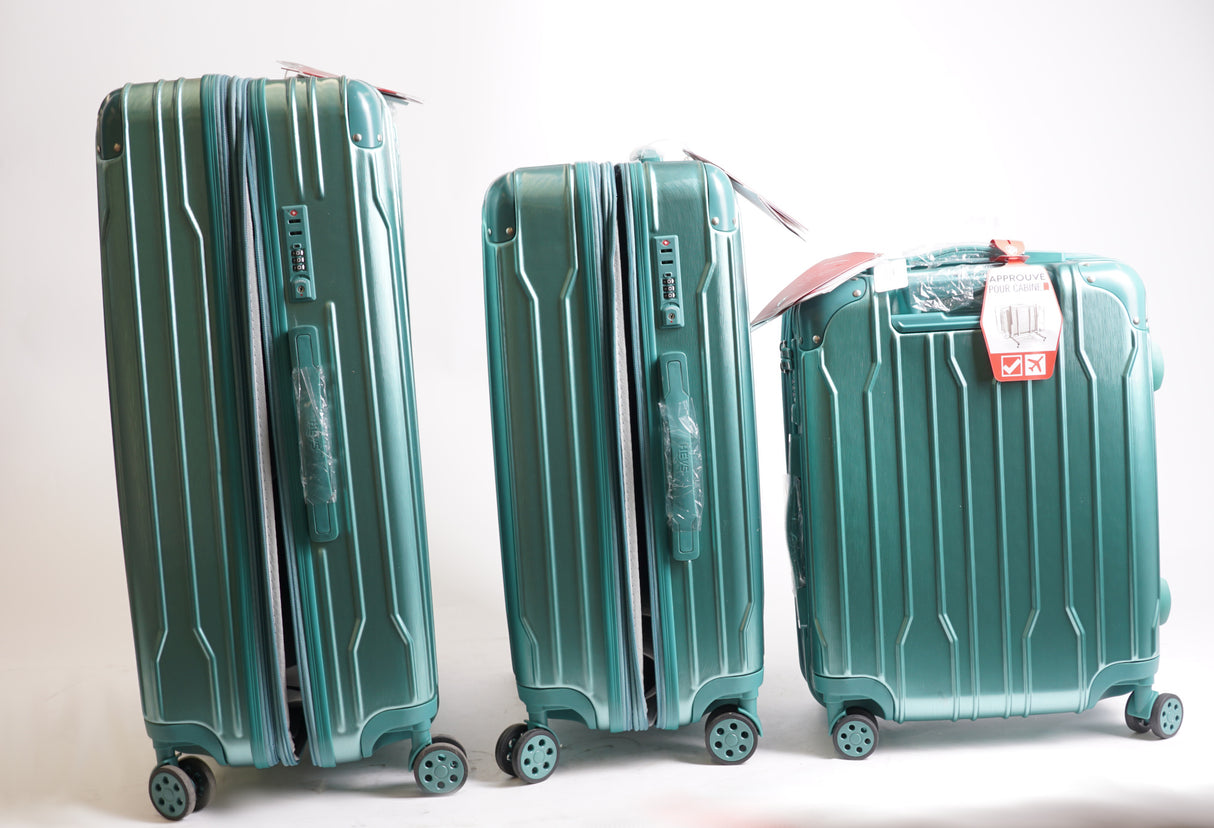 Heys Xtrak 3-Piece Luggage Set (Midnight Green, 30-Inch, 26-Inch, 21-Inch) (Open Box)