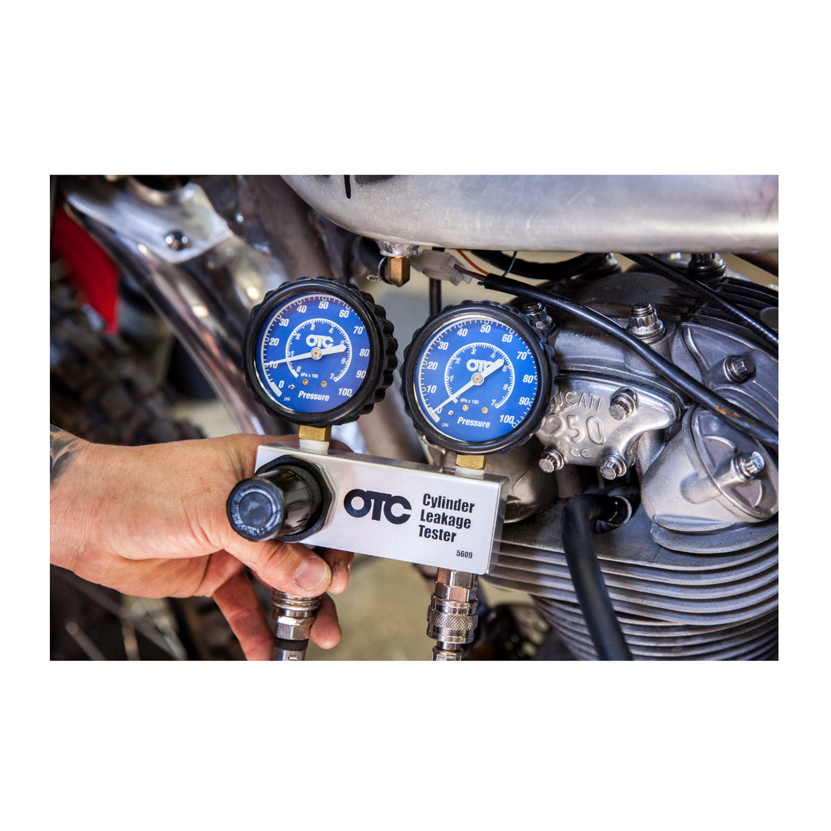 OTC 5609 Automotive Cylinder Leakage Tester Kit (Black)