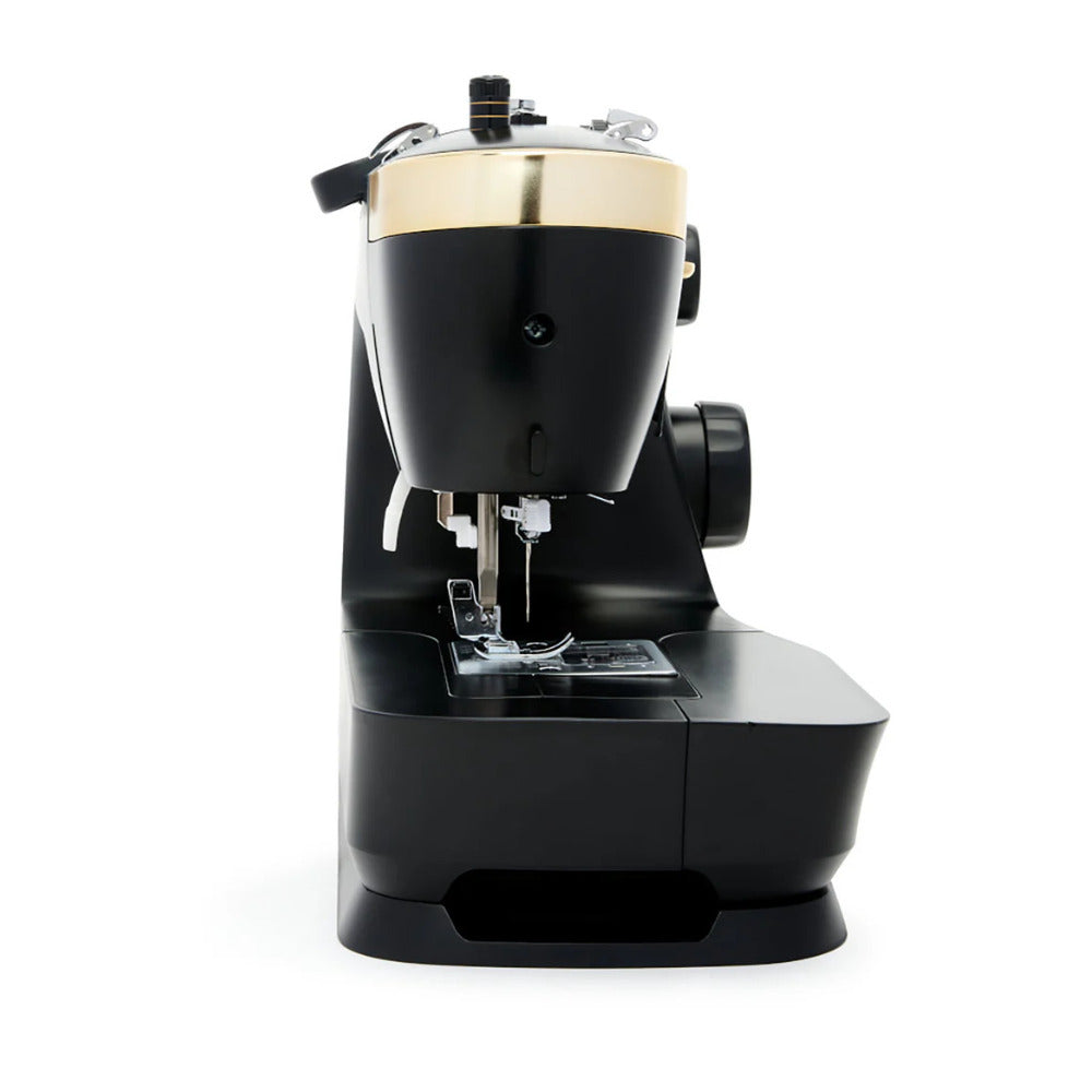 SINGER Heavy Duty Classic Sewing Machine with Accessory Kit (Black)