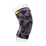 DONJOY PERFORMANCE AnaForm Knee Sleeve (2mm, Closed Patella) Camo/Medium