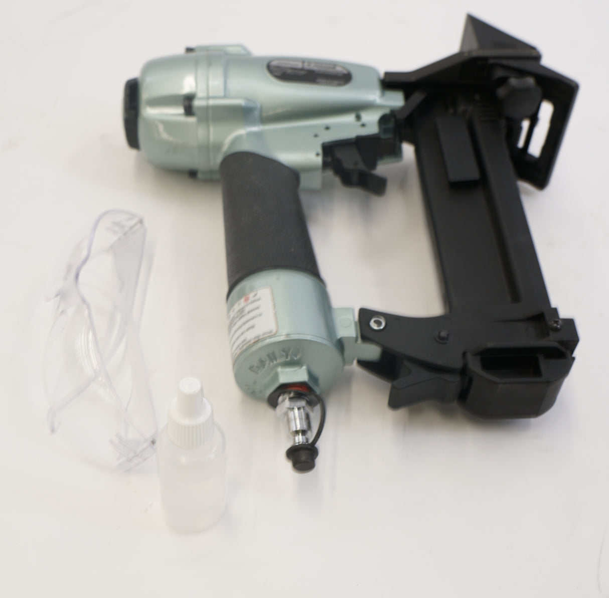Metabo HPT 18-Gauge 1/4-Inch Crown Flooring Stapler with Adjustable Exhaust (Used)