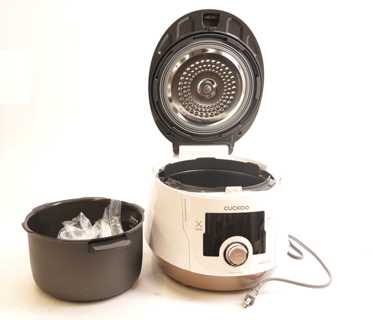 CUCKOO 8-in-1 Multi-Pressure Cooker, 5 Quart (Gold/White) -Certified Refurbished (Used)