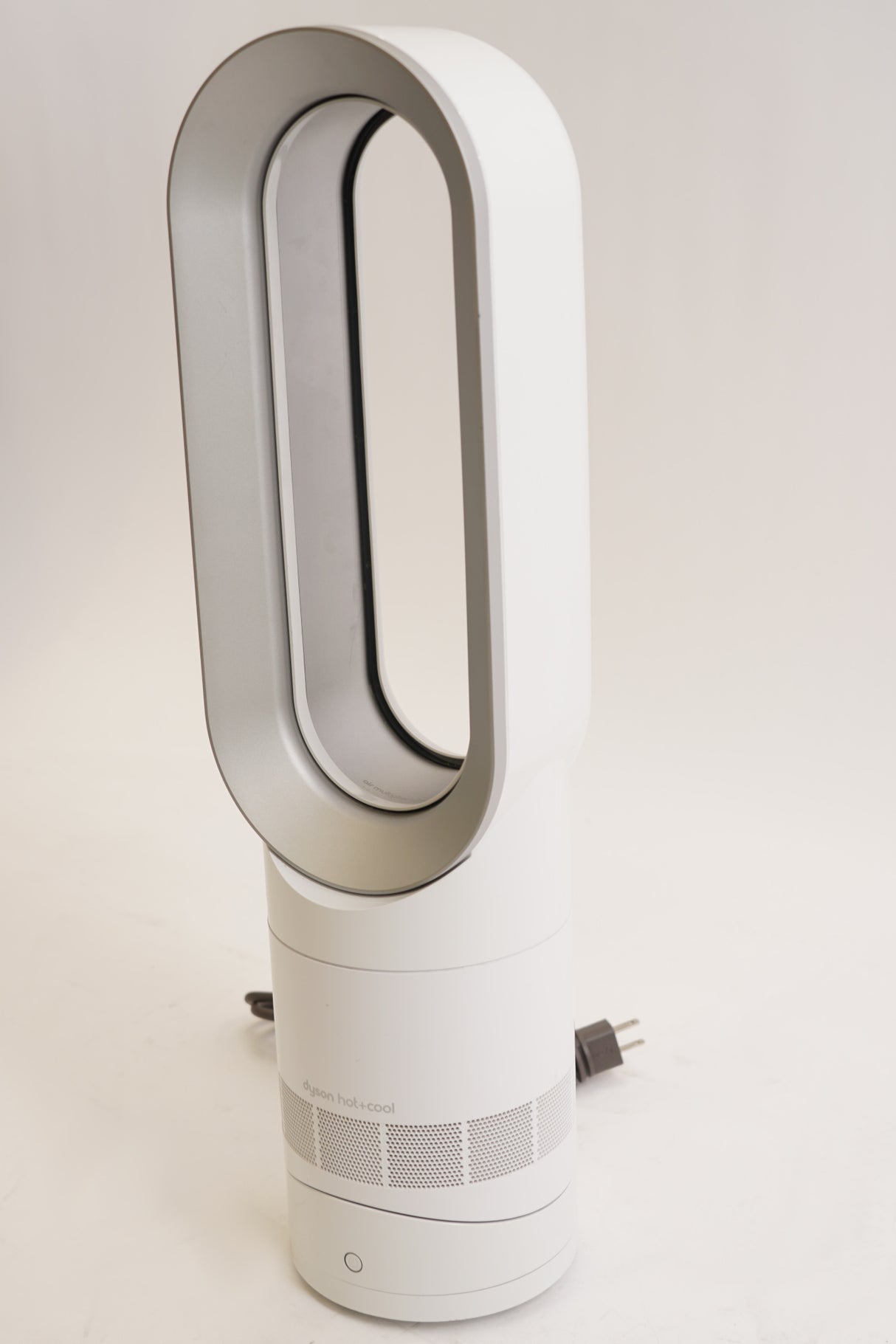 Dyson AM09 Fan + Heater (Sliver/White) (Used)
