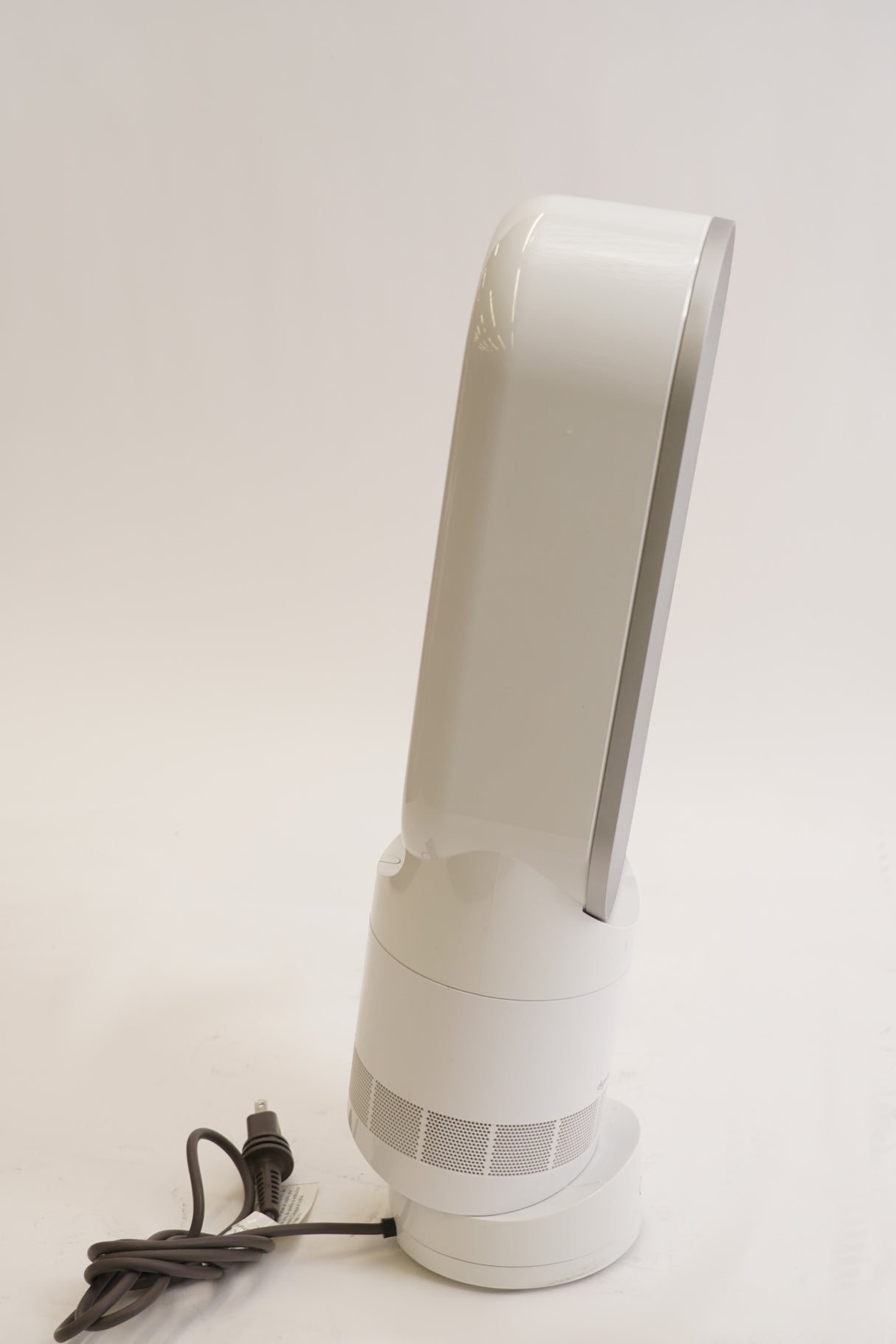 Dyson AM09 Fan + Heater (Sliver/White) (Used)