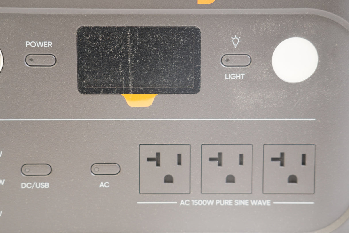 Jackery Explorer 1000 v2 Portable Power Station - 1070Wh with Smart App Control (Used)