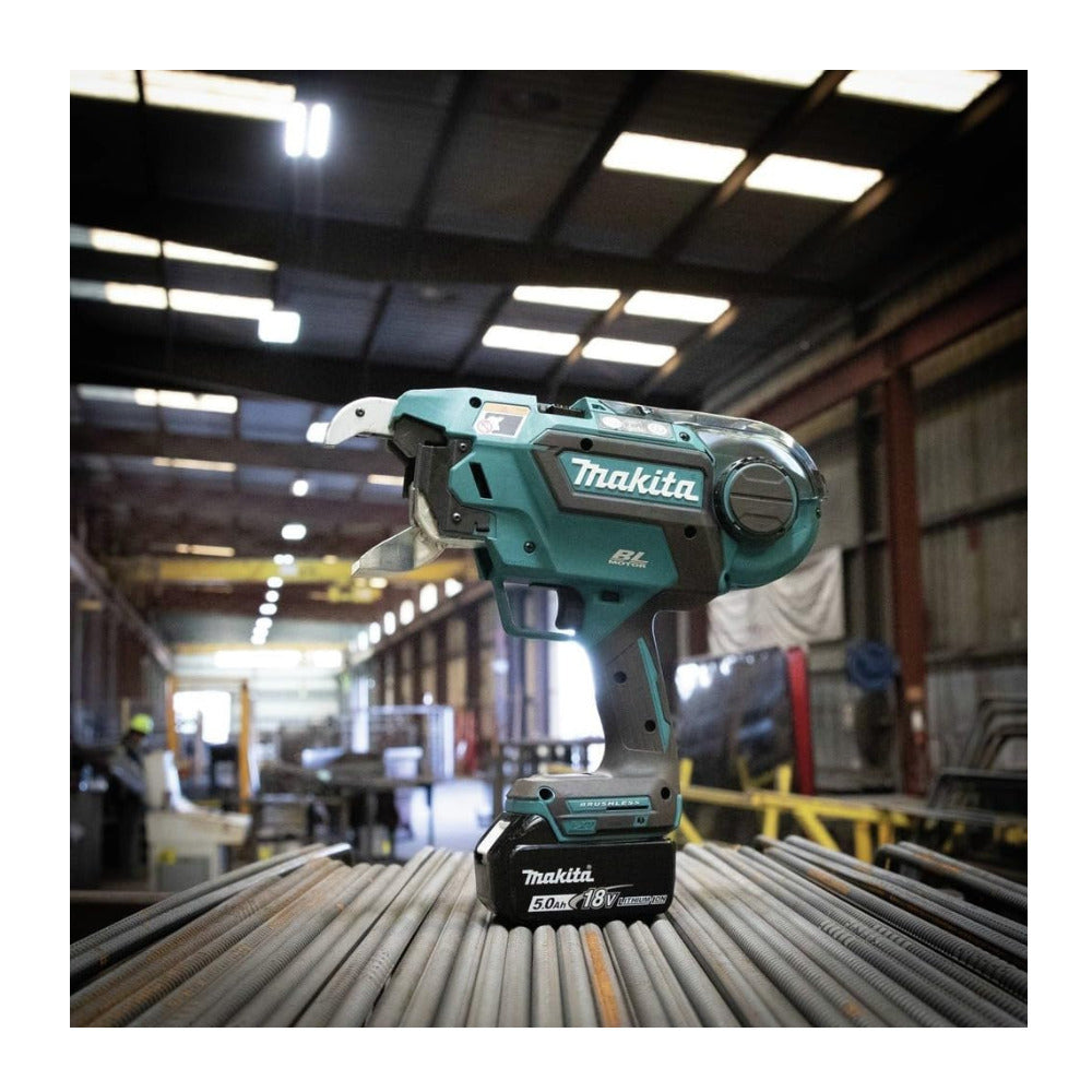 Makita 18V LXT Li-Ion Brushless Deep Capacity Rebar Tying Tool Kit (5.0Ah)