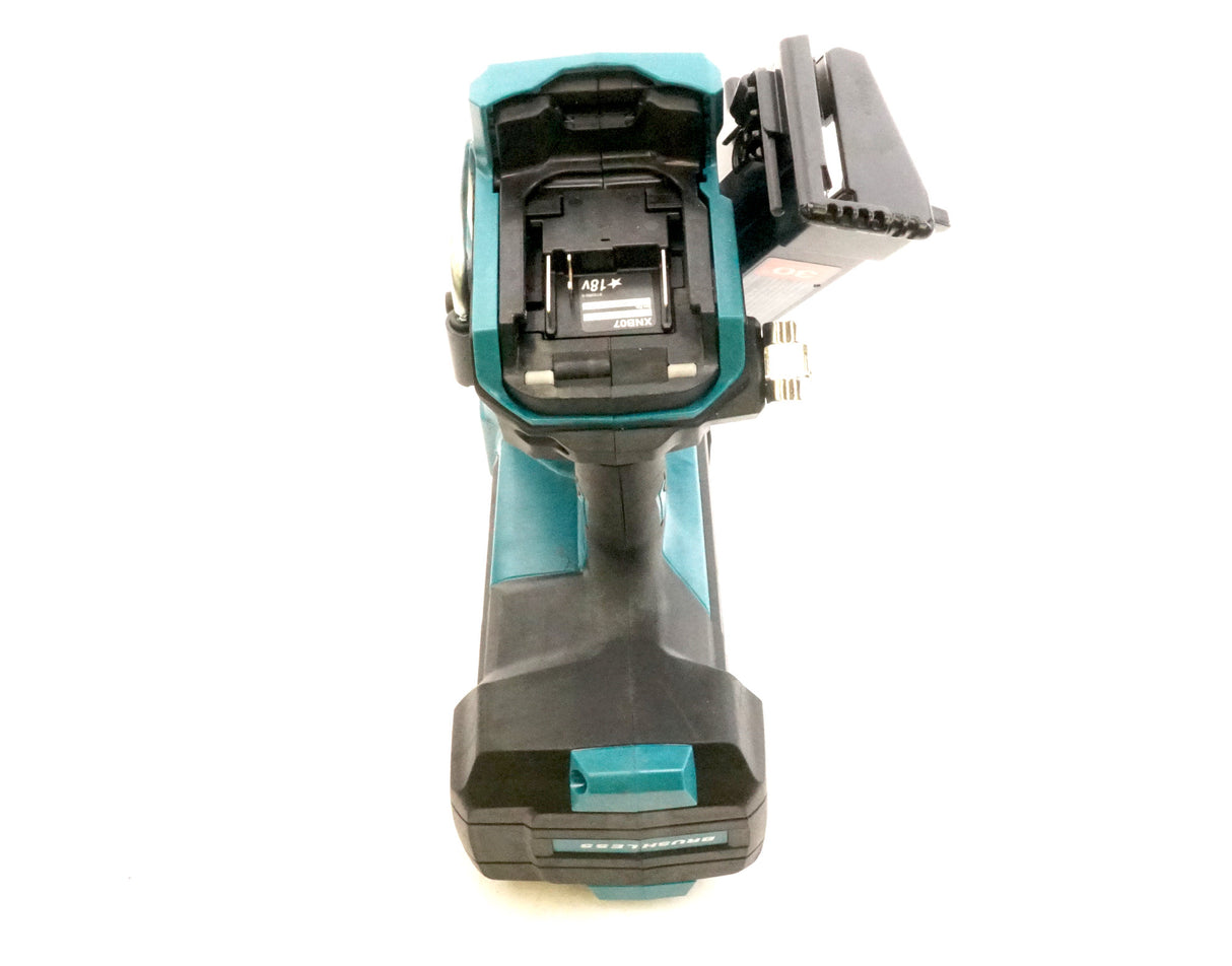 Makita 18V LXT Li-Ion 30 Degree 3-1/2 Inch Cordless Framing Nailer (Tool Only) (Used)
