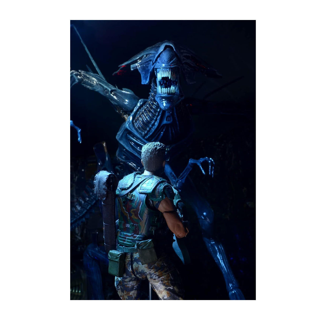 NECA Aliens Xenomorph Queen Ultra Deluxe Boxed 15-Inch Tall Action Figure