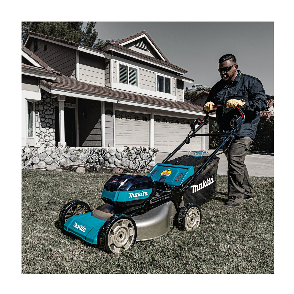 Makita 40V MAX XGT Brushless 21-Inch Self-Propelled Commercial Lawn Mower Kit