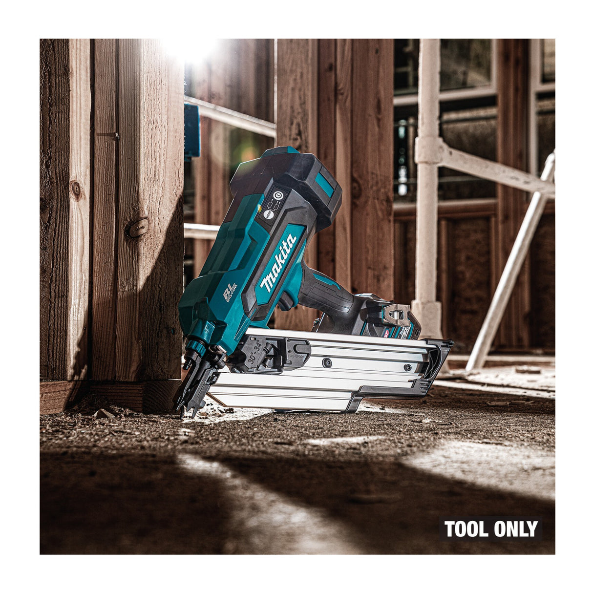 Makita 40V max XGT Brushless 30-Degree Clipped Head 31/2-Inch Framing Nailer