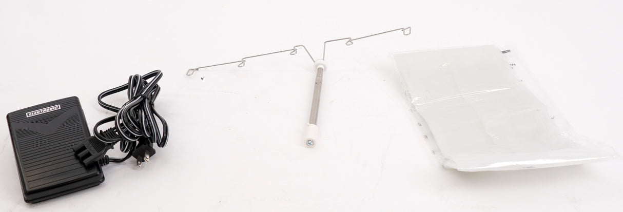 Singer Professional 5 14T968DC Heavy-Duty Metal Frame Serger Overlock (White) (Used)