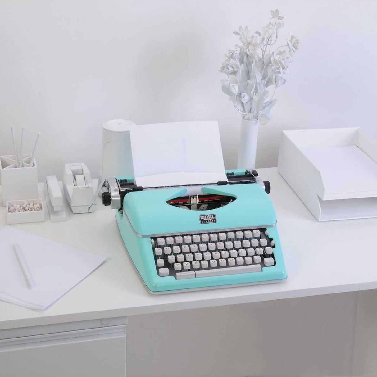 Royal Consumer Classic Retro Manual Typewriter (Mint Green)
